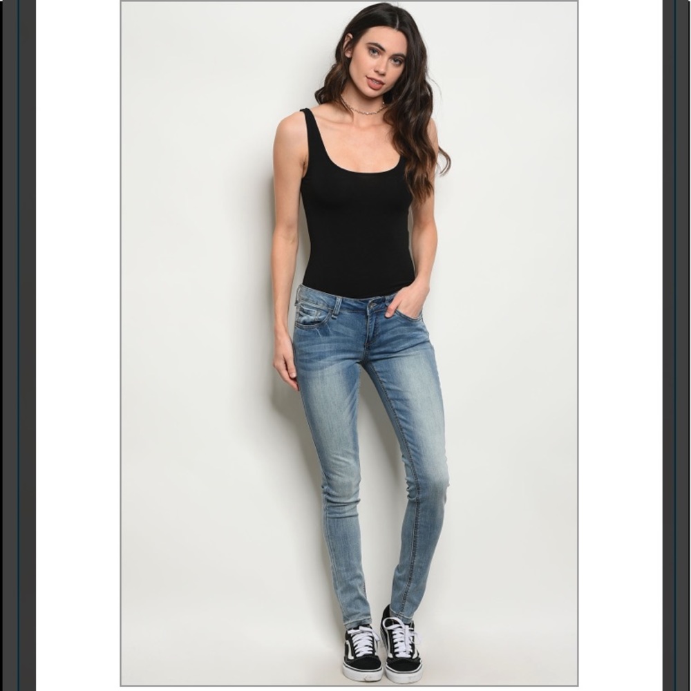 🎈2/$20🎈 ALMOST GONE Special A Skinny Jeans - Picture 1 of 5